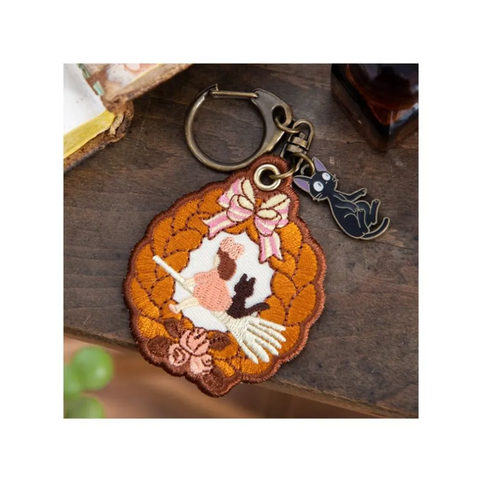 Maison Ghibli Keychains-Embroidery Keychain Wreath Of Bread - Kiki'S Delivery Service