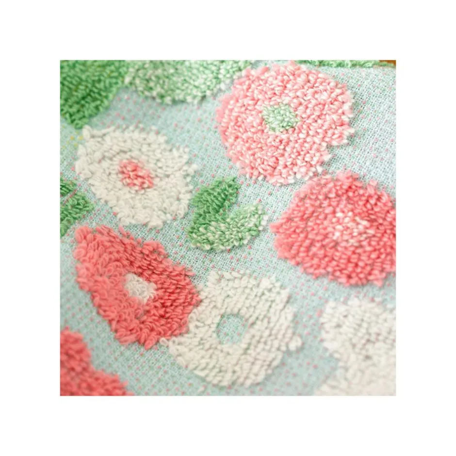 Maison Ghibli Household Linen-Large Bath Towel Totoro Flower Fields 60X120 Cm - My Neighbor Totoro