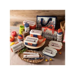 Maison Ghibli Kitchenware-Lunch Box 4 Locks Wild Flowers 650 Ml - Kiki'S Delivery Service